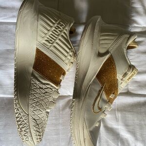 Wmns Court Air Zoom HC (Phantom Gold)